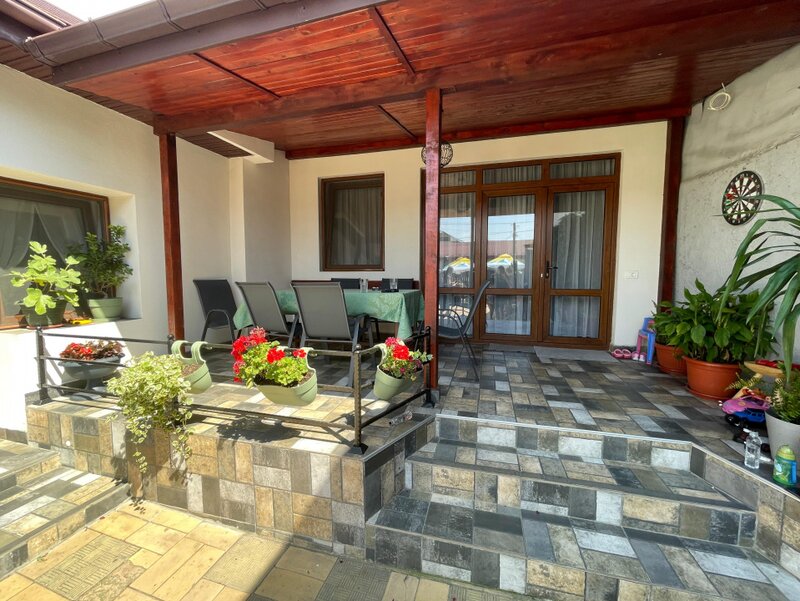 Piata Ferentari, sector 5, casa din 2019 cu 4 camere,